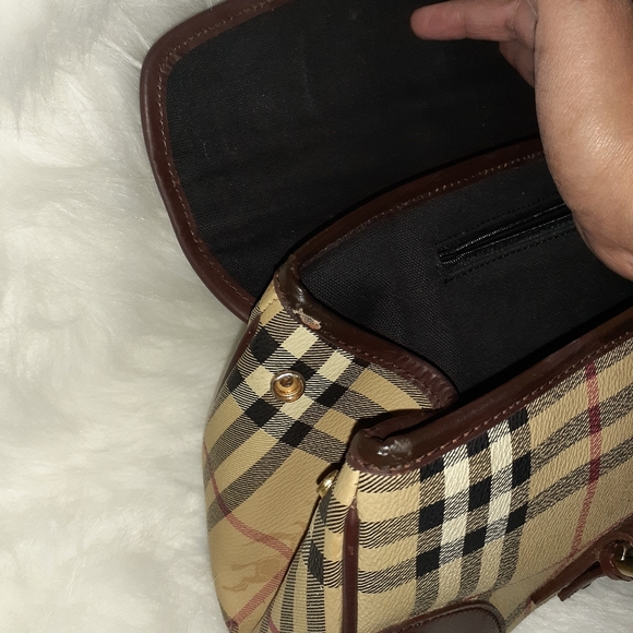 Vintage Burberry Handbag - Picture 11 of 13